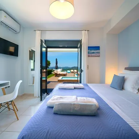 Mythic Olive One Floor Villa-amazing View-heated Poll Villa